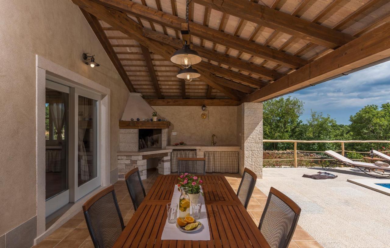Villa-Osmium Smoljanci Dış mekan fotoğraf